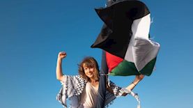 גרטה טונברג במשט, צילום: אינסטגרם @gretathunberg