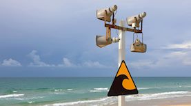 אזהרת צונאמי, צילום: shutterstock