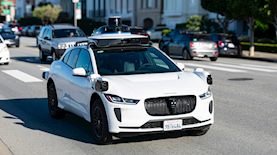 רכב אוטונומי Jaguar, צילום: shutterstock