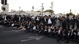 הפגנות החרדים נגד גיוס לצהל, צילום: פלאש 90/ גילי יערי