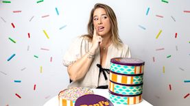 דניאל עמית ועוגת שוקולד, צילום: אינסטגרם/ eranswis