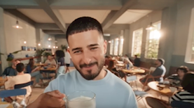 עדן חסון בקמפיין אלפרו, צילום: מסך