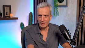 אברי גלעד, צילום: יוטיוב/ עדן הראל מנשה