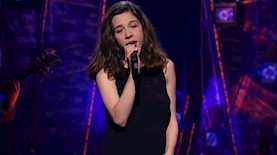 פאני ביאסקמנו, צילום: מתוך אירוויזיון 1997