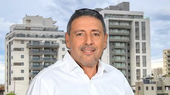 צחי אבו, צילום: ישראל הדרי, shutterstock