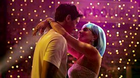 אנשים שאנחנו פוגשים בחופשה, צילום: מסך נטפליקס