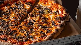 אמריקן דולצה פיצריה רעננה, צילום: גדי יוסף