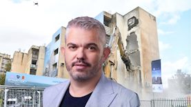 אלכס מריאש, מנכ"ל הכשרת הישוב התחדשות עירונית, על רקע העבודות בפרויקט ברמלה, צילום: באדיבות הכשרת הישוב, ראובן קסטרו