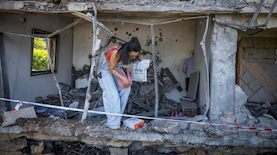 זירת הרס מטילים. אילוסטרציה, צילום: חיים גולדברג, פלאש 90