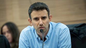 כפיר בטט, צילום: יונתן סינדל/פלאש 90