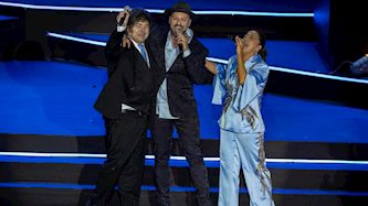 חאבייר מיליי שר עם זמרים, צילום: יונתן זינדל/פלאש 90