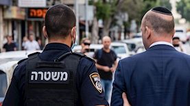 רואה חשבון עצור - אילוסטרציה, צילום: אילוסטרציה בינה מלאכותית