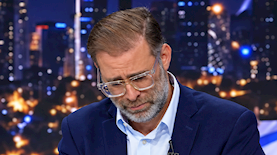 אורן חזן מתפרק בשידור, צילום: מסך i24